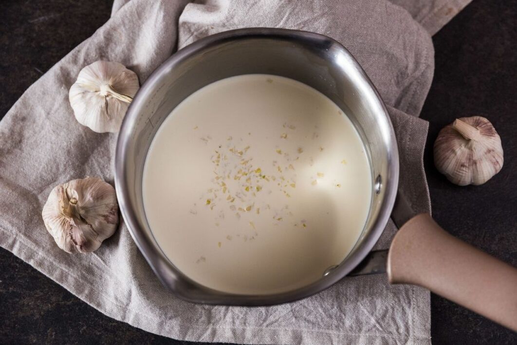 milk broth with garlic for parasites
